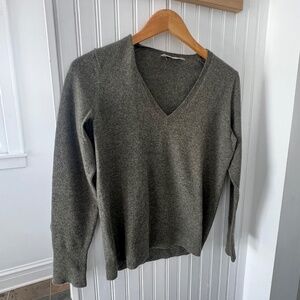 Everlane Cashmere V Neck Loden Size Small S